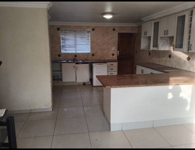 4 BEDROOM HOUSE FOR SALE IN MAMELODI EAST